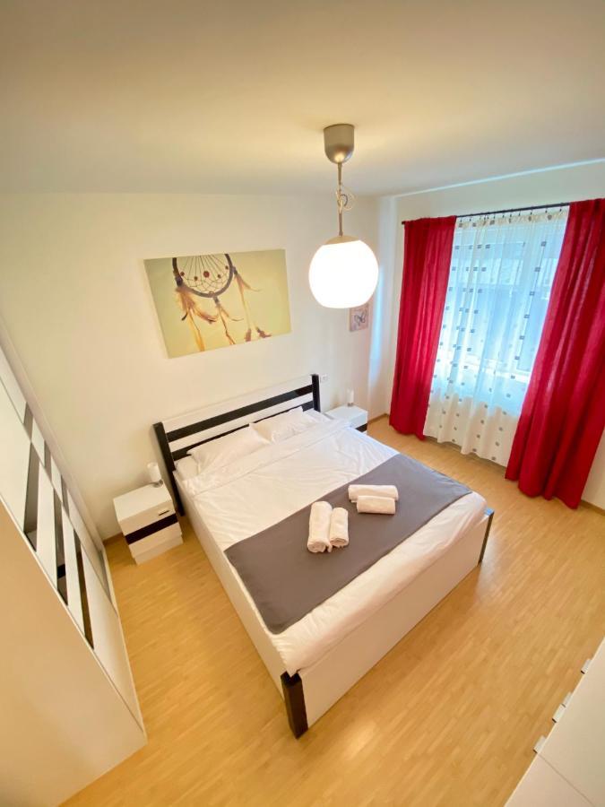 Alpha Apartment Braşov Exterior foto